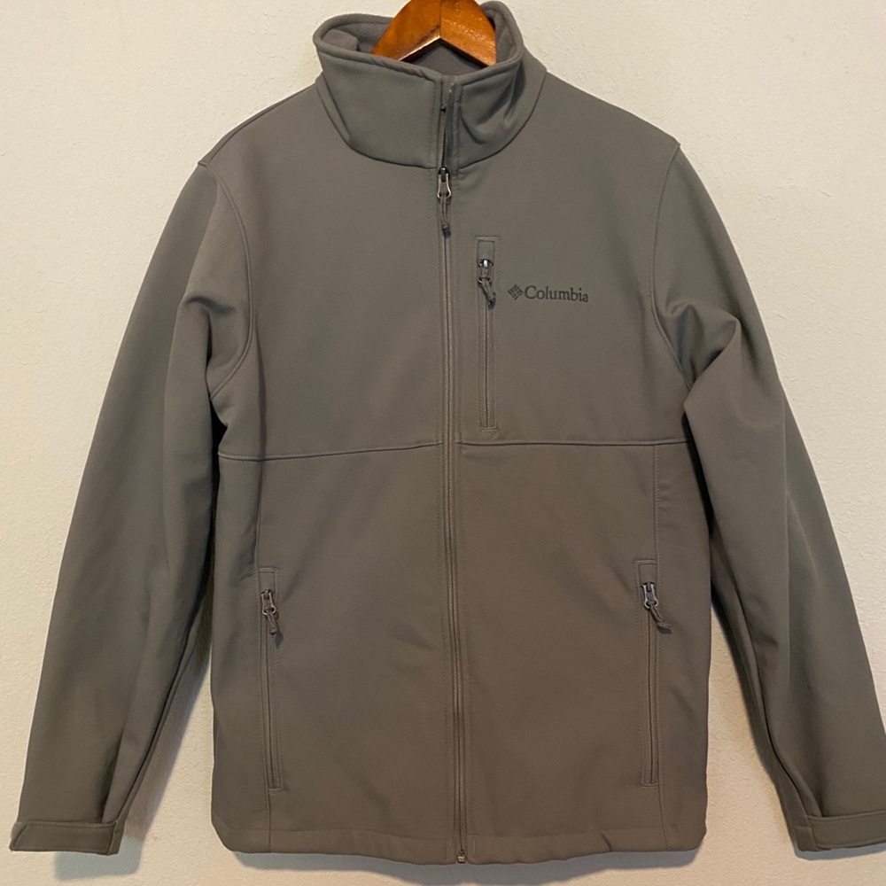 Columbia Soft Shell Grey Jacket